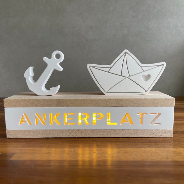 Lichtbox Lichtleiste Klötzchen Keraflott maritim Boot Schiff Anker Raysin Geschenk Meer Nordsee Holz weiß Lichterkette LED