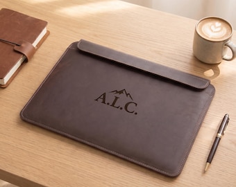 Slim Leather MacBook Sleeve Magnetic, Minimalist Laptop Case, Thin Full Grain Cover Pro 14