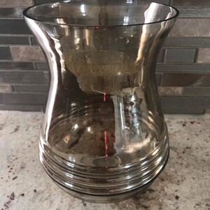 Clear Yellow Tan Beige Ribbed Lines Hurricane Glass Decorative Glass Vase (8 1/2 Inches H’ X 5 1/2 Inches W’)