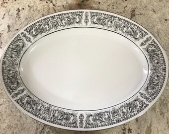 Japanese Berkeley House Fine China Forum 6707 Black Floral Pattern