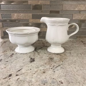 Mikasa French Countryside F9000 Weiß Zuckerdose und Milchkännchen 2er-Set