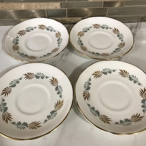 1970 England Coalport Sonnet Green Gold Trim Scalloped Edge Saucer Set Of Four (5 1/2 Inches)