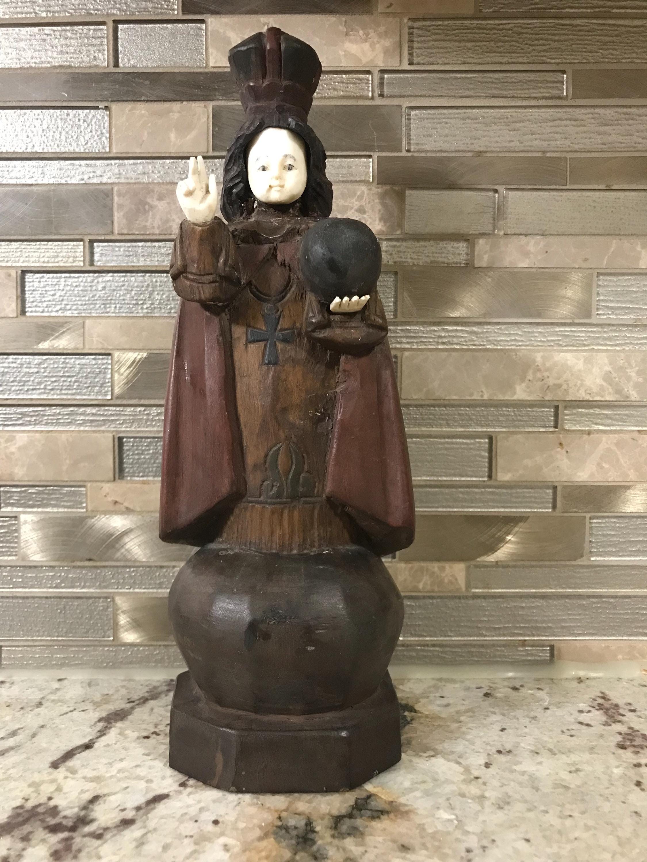 アンティーク雑貨 Small old religious statue. Old Santo Nino Catholic Wood Carved Religious Sculpture Spirtual