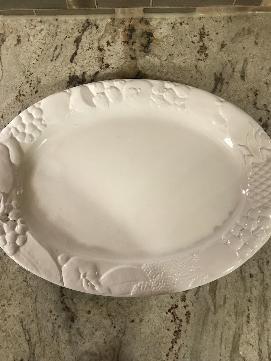 Gibson White Ceramic Oval Grape Apple Fruit Leaves Embossed Large