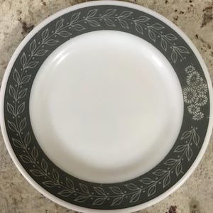 Pyrex Corning Double Tough Grey Floral Design Thick Heavy Durable Dinner Plate (9 Inches)