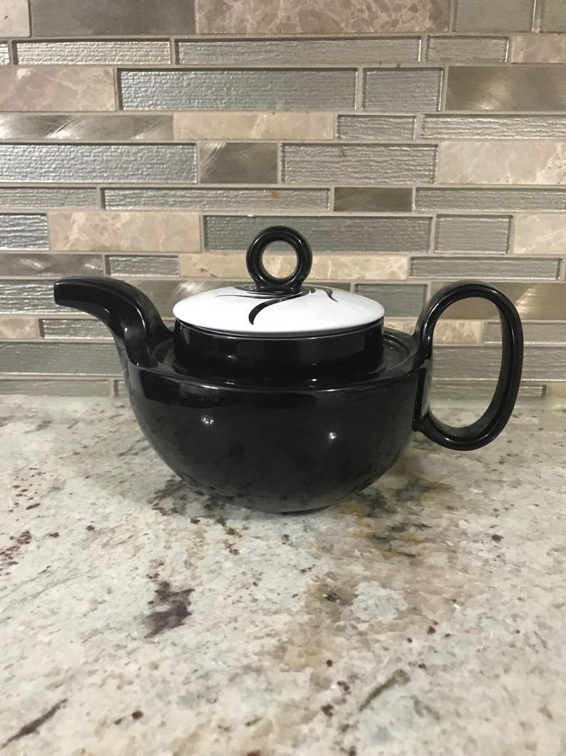 The Tea Spot Teapot - Thumbnail 3