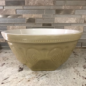 Vintage Yellow Mustard Cream Beige Tan Stoneware Decorative Serving Bowl Collectible Ceramic Mixing Dish (10 Inches L’ X 4 1/2 Inches H’)