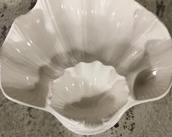Japanese White Seashell Ceramic Clam Shell Decorative Bowl Serving Dish Microwave And Oven Proof (11 1/2 Inches L’ X 10 Inches W’)