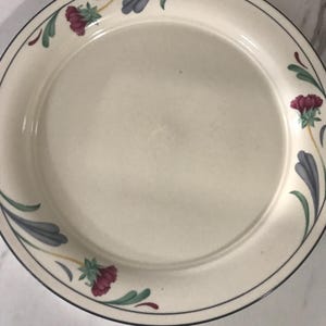 Lenox Hand Painted Poppies On Blue Rim Cream Porcelain Round Dinner Plate (10 3/4 Inches)