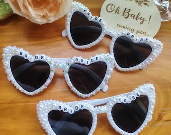 Custom Pearl Bride Sunglasses, Heart Shape Bridal Sunglasses, Bride To Be Glasses, Bachelorette Party Accessories, Wedding Gift for Bride