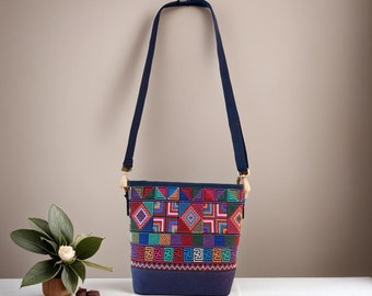 Ethnische HANI hill tribe Umhängetasche, Art-Deco-Tasche, geometrische Tasche, weiße und blaue Tasche, Tasche im Boho-Stil, weiße und blaue Tasche, tägliche Tasche, Hippie