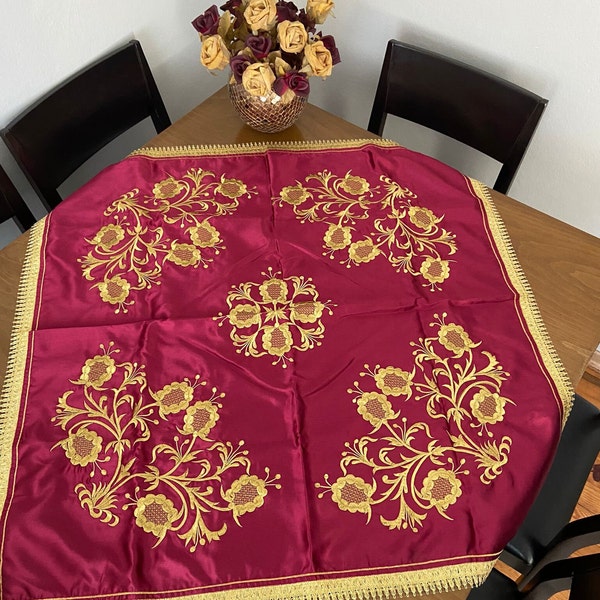 Nappe rectangulaire rouge bordeaux et or, napperon en satin, décoration de mariage brodée, décoration de table de fête intérieure et extérieure, décoration de ferme