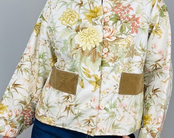Chaqueta floral hecha a mano / Chaqueta de tela vintage reciclada