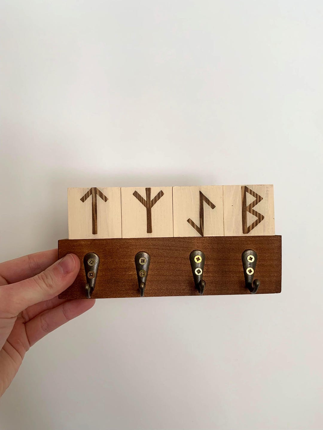 Key Ring Rune Nordic Runes Symbol Key Hanger, Wooden Key Holder for Wall ...