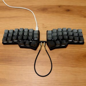 Teclado mecánico Corne v4.1 / Teclado ergonómico dividido Cherry MX / Teclado dividido con cable – Cherry MX / Retroiluminación RGB / Carcasa impresa en 3D
