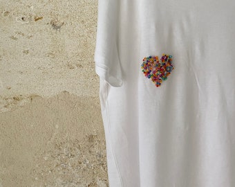 Customizable hand embroidered t-shirt