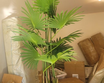 Palmera artificial en maceta