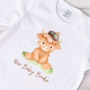 Schottische Highland Kuh Baby wachsen | Baby Ankündigung Body | Bauer Geschenk |  | Personalisierte A Wee Bit Scottish Baby Outfit Schlafanzug