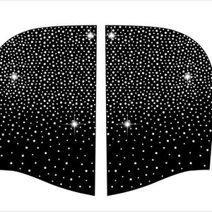 Può includere: Due forme nere astratte con un gradiente di punti bianchi, che ricordano una notte stellata. Ogni forma ha quattro accenti di stelle scintillanti. Il design è su sfondo bianco.