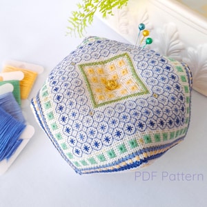 Blackwork Biscornu Muster: Blau & Gold Nadelkissen (PDF Download)