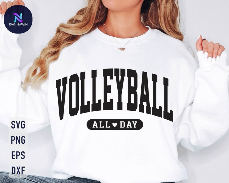 Puede incluir: Sudadera blanca con texto negro que dice "Volleyball All Day" con un s&iacute;mbolo de coraz&oacute;n entre las palabras "All" y "Day".