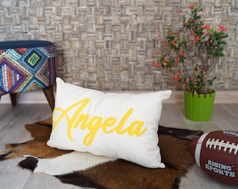 Cojín personalizado con el nombre del bebé mediante bordado a mano, decoración para la habitación del bebé