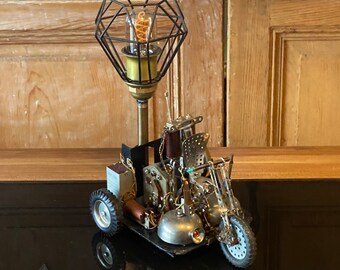 Steampunk Motorcycle UpCycling Table Lamp Lamp