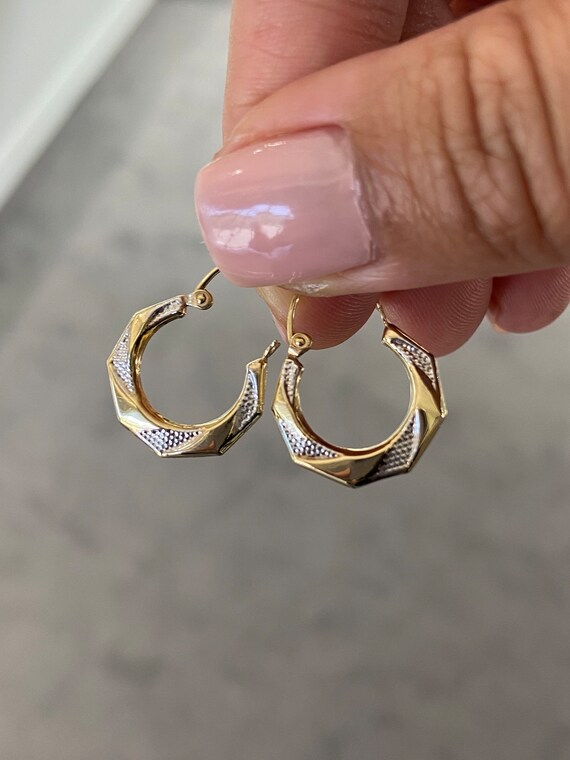 10k Yellow Gold Hoop Earrings 0.7 grams