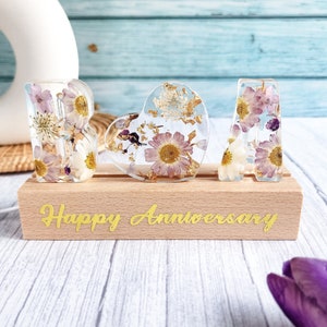 Lámpara de noche con letras personalizadas, regalos de resina hechos a mano, nombre de flor seca real prensado personalizado, regalo de San Valentín, cumpleaños, día de la madre