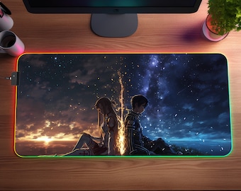 Alfombrilla de ratón LED para juegos de anime personalizada - Alfombrilla de escritorio RGB personalizada - Regalo otaku para gamers - Tamaño grande, iluminada, Arte de anime shonen