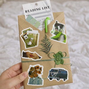 Cita a ciegas con un libro, romance personalizado, ciencia ficción y fantasía - Caja de regalo picante para amantes de los libros, linda idea de regalo para ratones de biblioteca