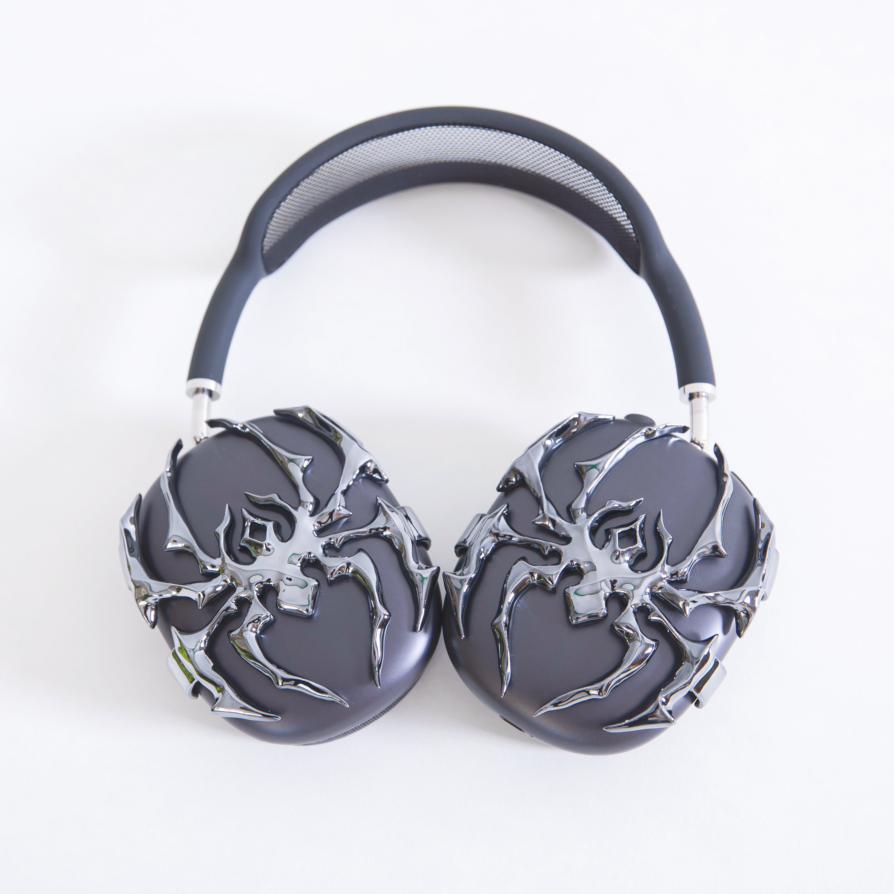 Metal Spider Airpods Max Covers: Chrome Metal Spiders for Apple