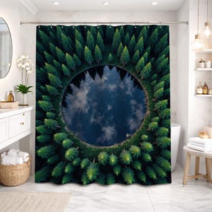 Cortina de ducha con lago, fotografía aérea del bosque, agua circular, pinos, azul marino, esmeralda, decoración de cabaña sombría