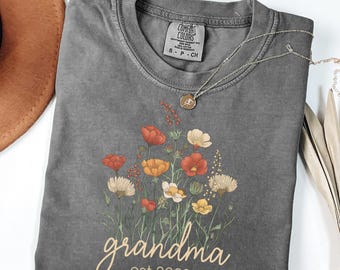 Custom Comfort Colors Floral Grandma Shirt Promoted to Grandma Established 2026 Mothers Day Gift Pregnancy Announcement to Grandparents