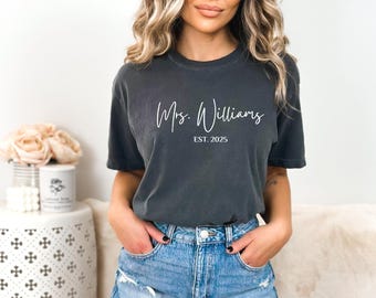 Chemise personnalisée Mrs. : t-shirt personnalisé couleur confort pour la mariée