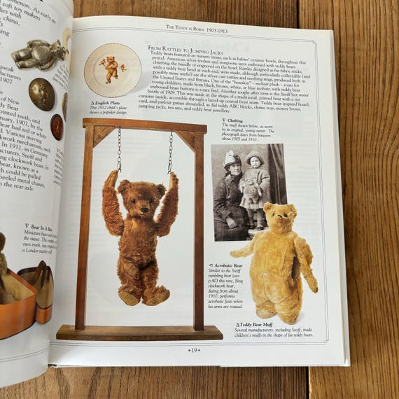 Vintage Teddy Bear Identification Book: Dorling Kindersley, 1991