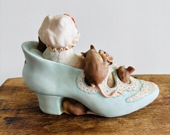 Vintage Beatrix Potter Ceramic Money Box: Shoe With Mice, 1994