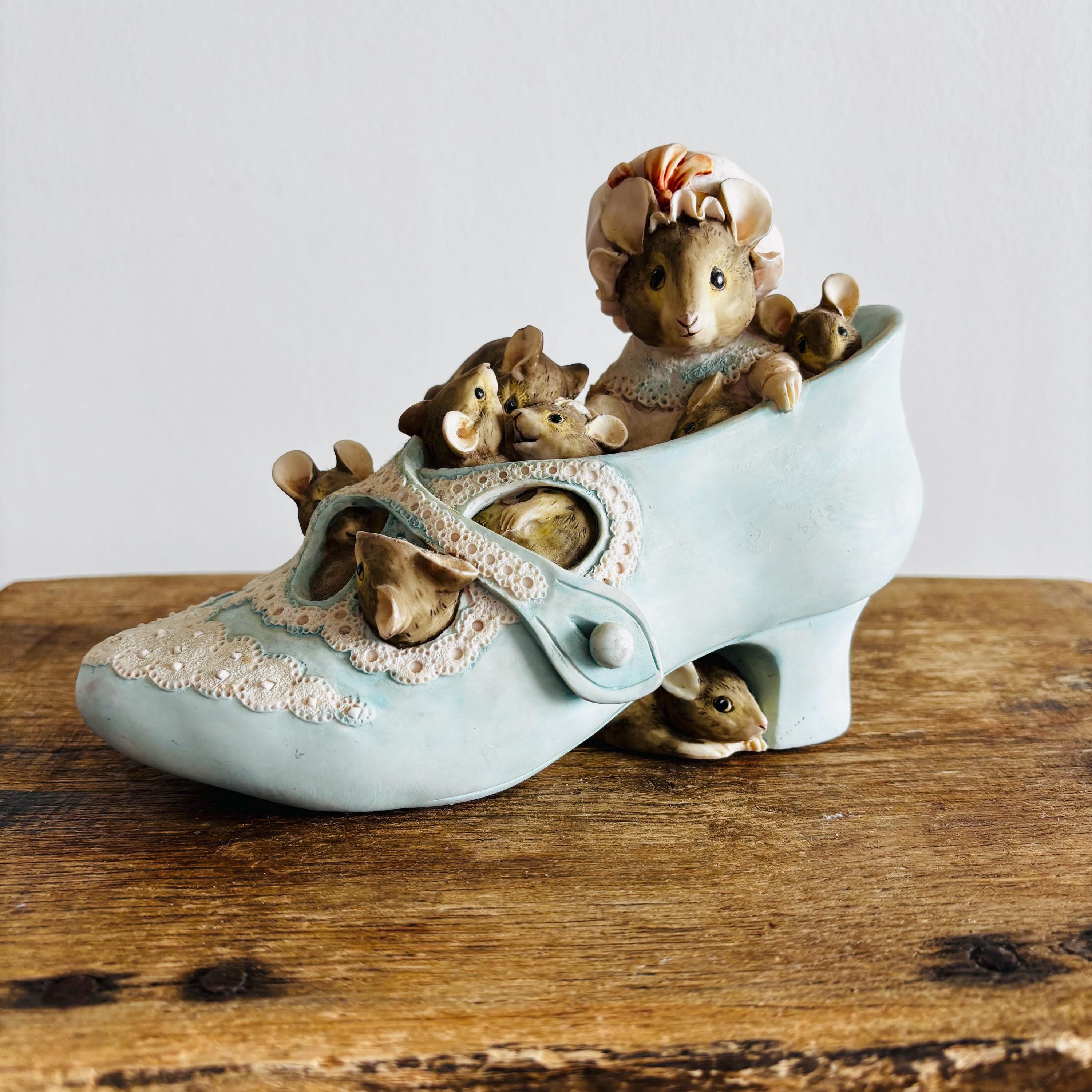 Vintage Beatrix Potter Ceramic Money Box: Shoe With Mice, 1994