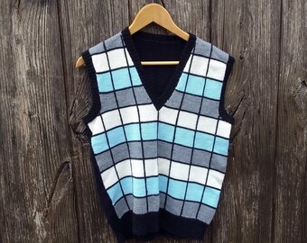 Vintage knitted sleeveless jumper |  unique vintage gift