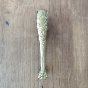Vintage French Brass Tongs – Ice or Sugar Cube Tong – 14cm – Retro Barware Gift – Decorative Kitchen Tool