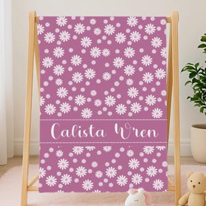 Manta personalizada con el nombre de Daisy para niña, decoración floral para guardería, regalo para baby shower, regalo de cumpleaños para niña pequeña