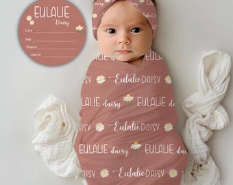 Daisy Mädchen Name Swaddle Decke Set, Neugeborenen nach Hause kommen Outfit, Baby-Dusche-Geschenk, Krankenhaus Name offenbaren, Foto Prop