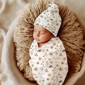 Boho Wildblumen Baby Mädchen personalisieren Swaddle Decke, nach Hause kommen Outfit, Baby-Dusche-Geschenk, Neugeborenen Foto Prop, Krankenhaus Namensansage