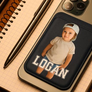 Cartera magnética personalizada para teléfono, tarjetero de cuero vegano Magsafe con foto personalizada, letras monograma, billetera para teléfono, tarjetero personalizado.