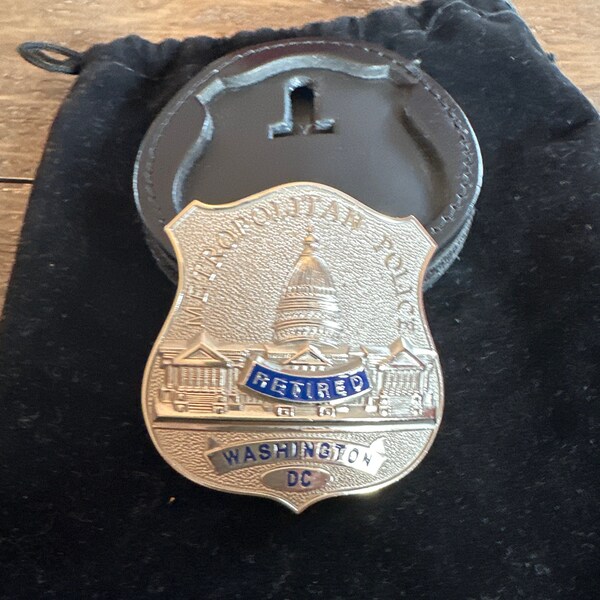 Obsolete Washington, D.C. Retired Police Badge