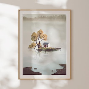 Pode incluir: Uma pintura digital de uma casa branca com uma porta vermelha numa pequena ilha num lago nebuloso. Uma árvore amarela com folhas verdes fica ao lado da casa. A água reflete o céu e a casa.