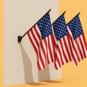 Könnte beinhalten: Drei amerikanische Flaggen mit roten und weißen Streifen und blauen Sternenfeldern sind an einer Wand befestigt. Die Flaggen werden auf braunen Stangen mit schwarzen Halterungen vor einem gelben Hintergrund gezeigt.