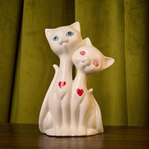 Vintage white long neck cat couple lovers pair Valentine&#39;s figurine