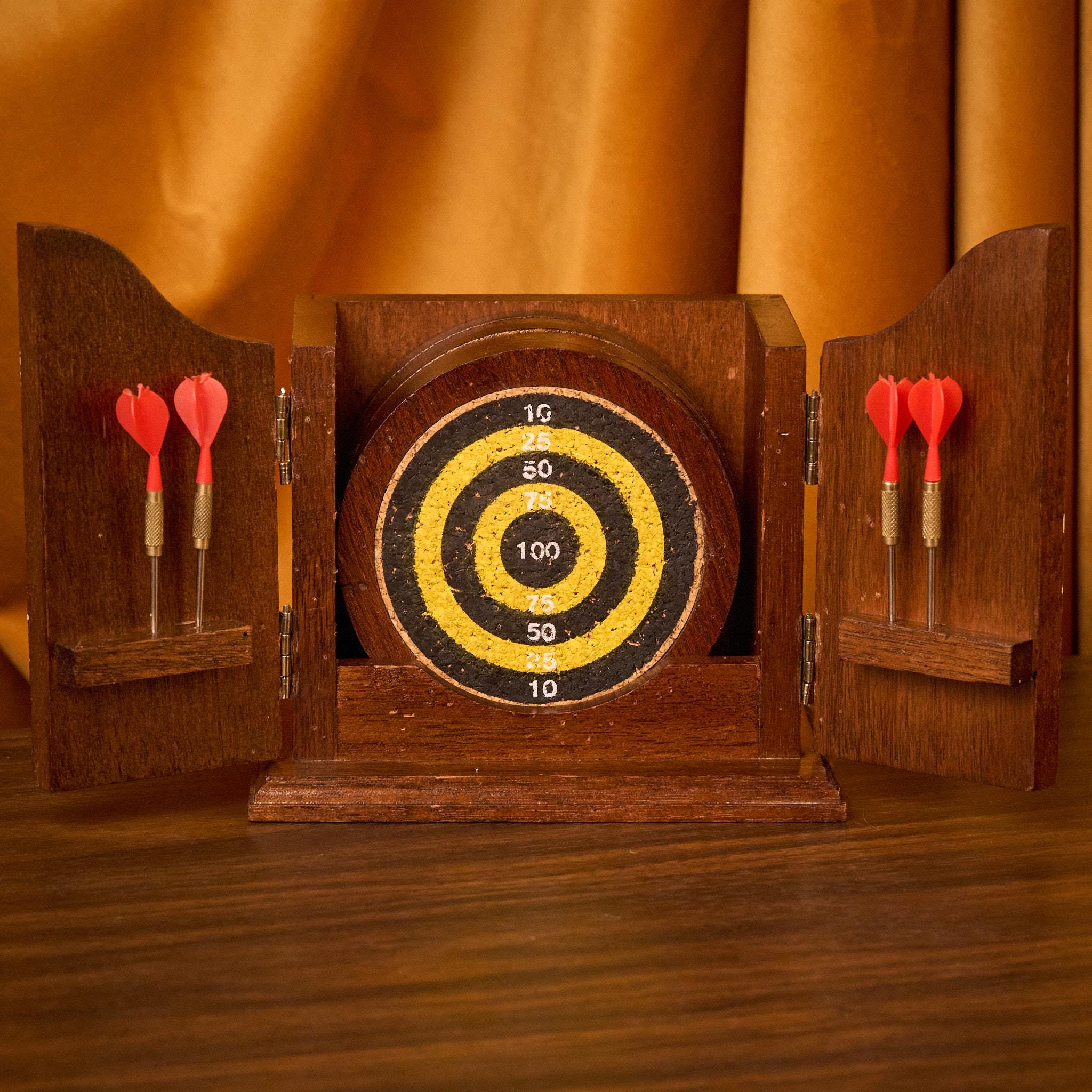 Vintage Kings Head Pub & Lodging Coaster Dart Board Set WITH DARTS