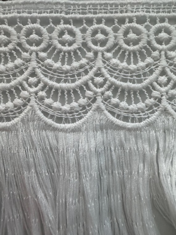 White Tassel Lace Trim – 4 Inch
